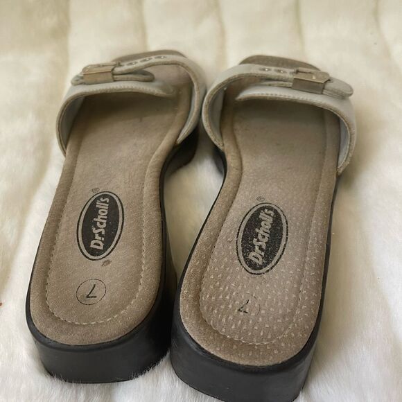 Dr Scholl’s light gray leather slides sandals side buckle square toe size 7 - Picture 15 of 16